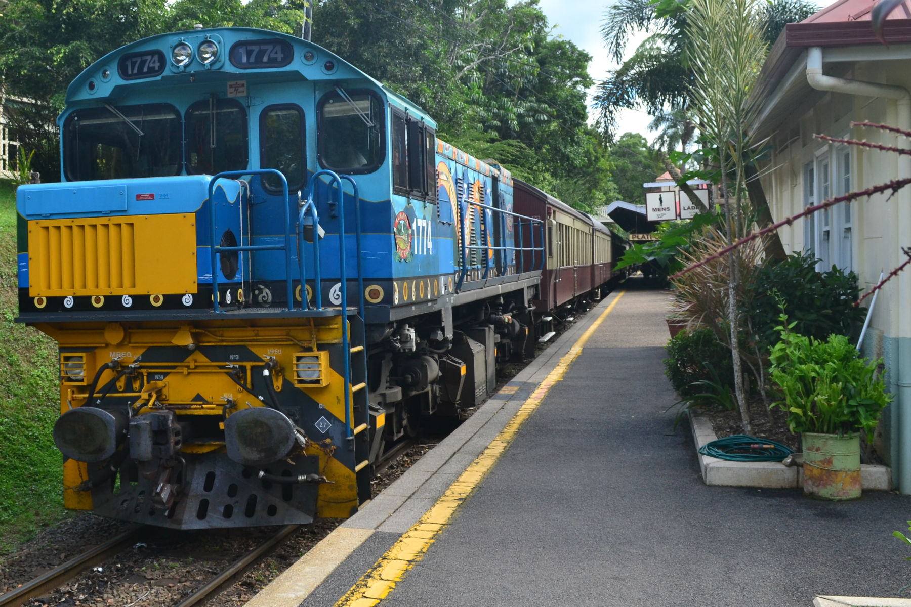 kuranda railway tours